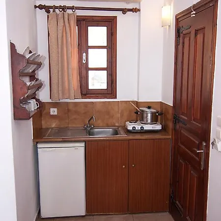 Hotel Karpathios Traditional