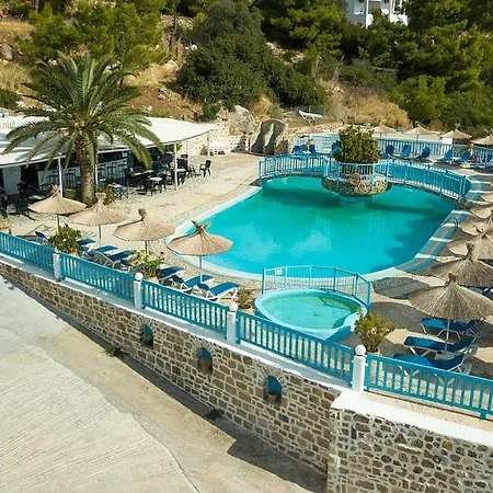 Hotel Karpathios Traditional *