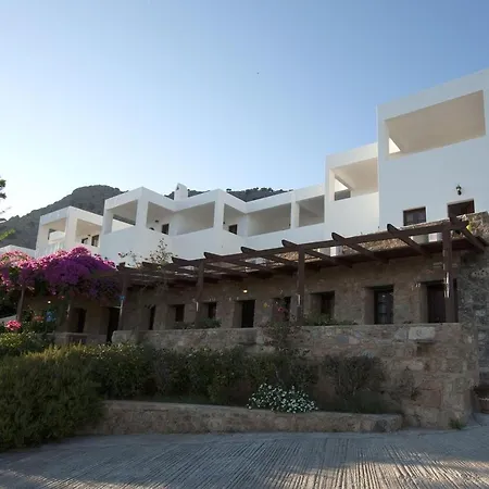 Hotel Karpathios Traditional *